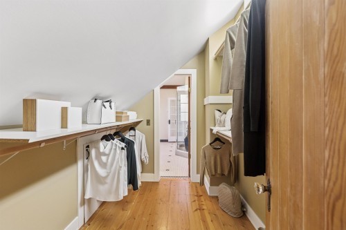 947 22Nd Street, West Vancouver, BC 