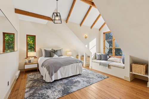 947 22Nd Street, West Vancouver, BC 