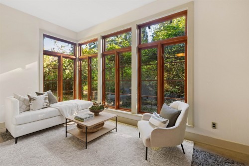 947 22Nd Street, West Vancouver, BC 