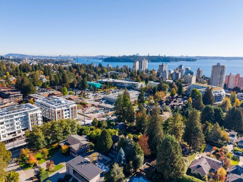 947 22Nd Street, West Vancouver, BC 