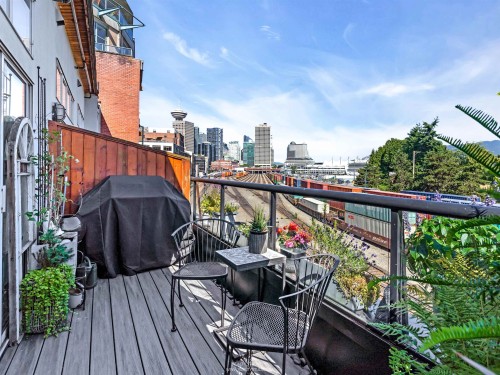 83 Alexander Street, Vancouver, BC 