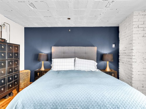 83 Alexander Street, Vancouver, BC 