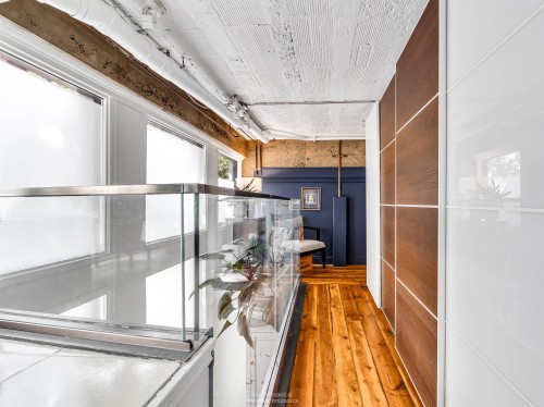 83 Alexander Street, Vancouver, BC 