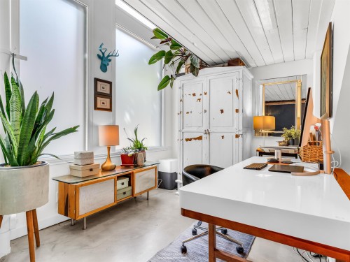 83 Alexander Street, Vancouver, BC 