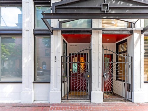 83 Alexander Street, Vancouver, BC 