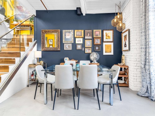 83 Alexander Street, Vancouver, BC 