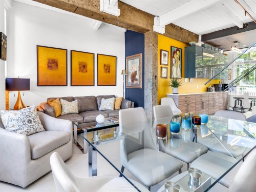 83 Alexander Street, Vancouver, BC 