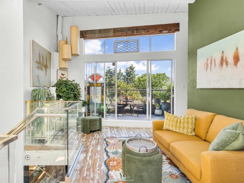 83 Alexander Street, Vancouver, BC 