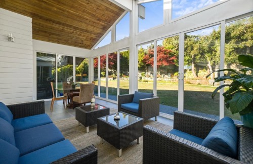 1257 Chartwell Place, West Vancouver, BC 