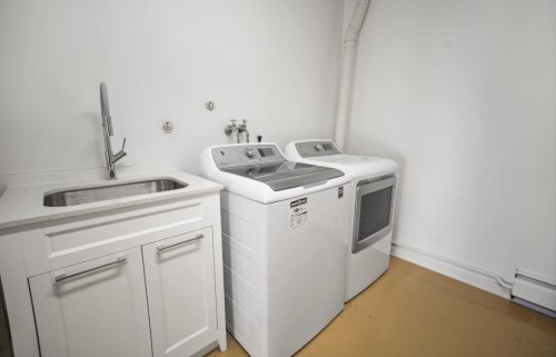 1257 Chartwell Place, West Vancouver, BC 