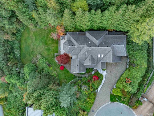 2398 Constantine Place, West Vancouver, BC 