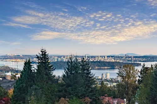2398 Constantine Place, West Vancouver, BC 