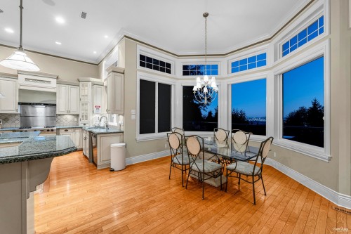 2398 Constantine Place, West Vancouver, BC 