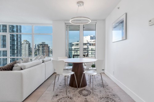 1608-198 Aquarius Mews, Vancouver, BC 