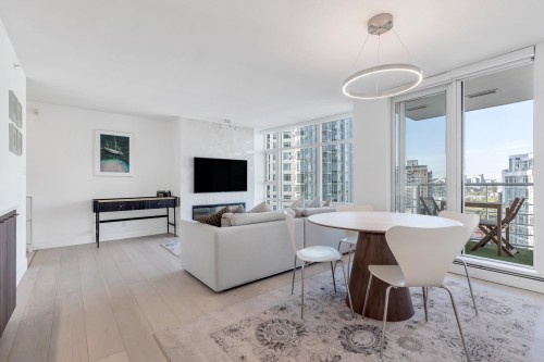 1608-198 Aquarius Mews, Vancouver, BC 