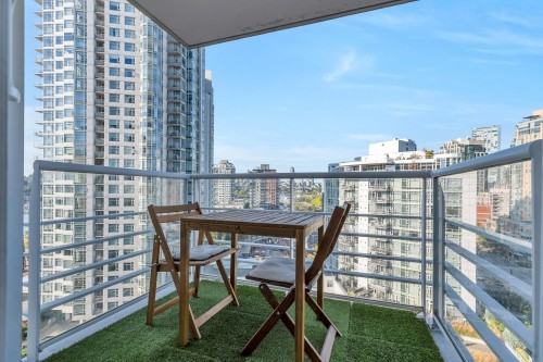 1608-198 Aquarius Mews, Vancouver, BC 