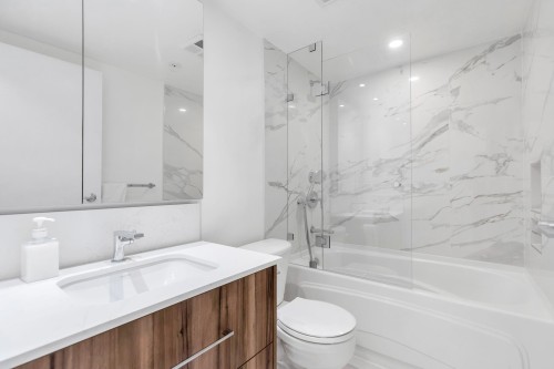 1608-198 Aquarius Mews, Vancouver, BC 