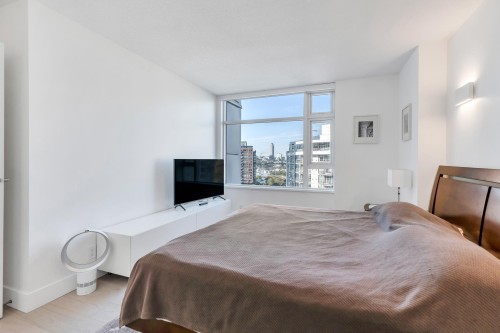 1608-198 Aquarius Mews, Vancouver, BC 