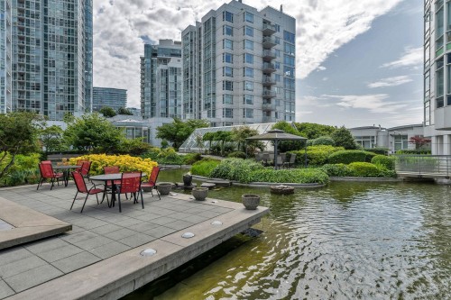 1608-198 Aquarius Mews, Vancouver, BC 