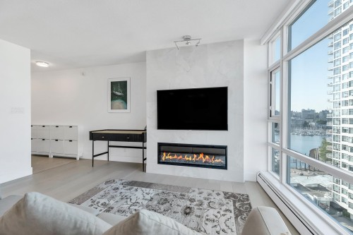 1608-198 Aquarius Mews, Vancouver, BC 