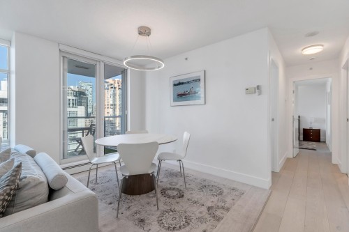 1608-198 Aquarius Mews, Vancouver, BC 