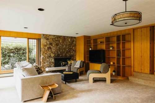 701 Dansey Avenue, Coquitlam, BC 