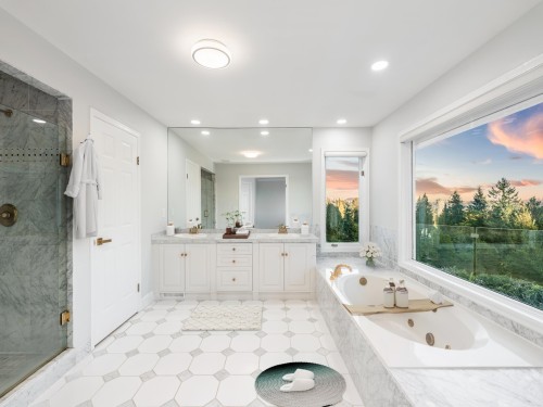 816 Anderson Crescent, West Vancouver, BC 