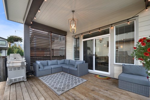 39262 Falcon Crescent, Squamish, BC 