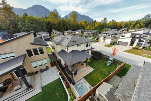 39262 Falcon Crescent, Squamish, BC 