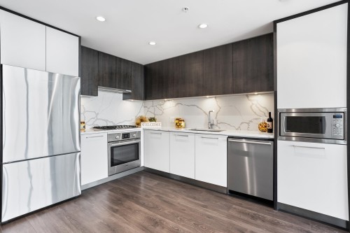 2701-567 Clarke Road, Coquitlam, BC 