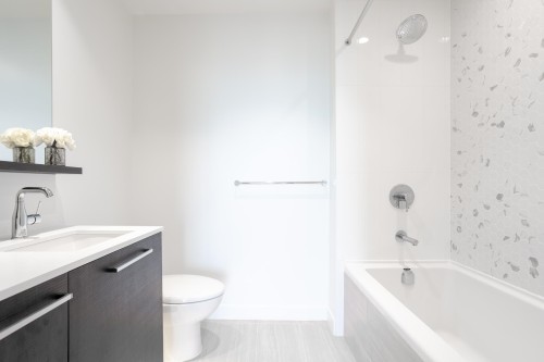 2701-567 Clarke Road, Coquitlam, BC 