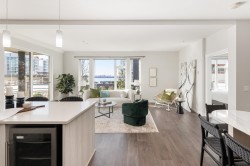 312-123 1st Street W North Vancouver, BC V7M 0E5