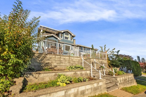 3191 8Th Avenue E, Vancouver, BC 