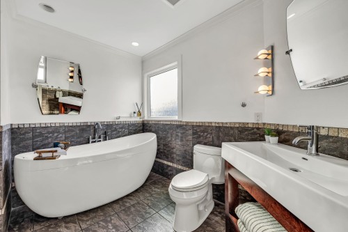 3191 8Th Avenue E, Vancouver, BC 