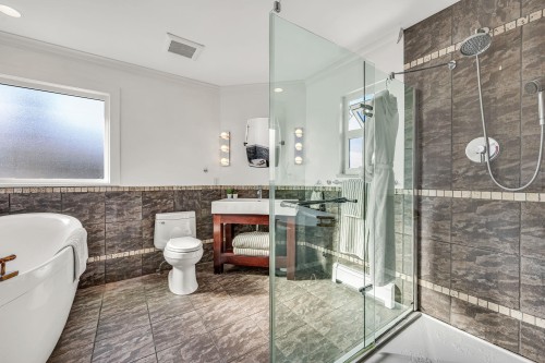 3191 8Th Avenue E, Vancouver, BC 