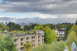 305-1365 4th Avenue W Vancouver, BC V6H 3Y8