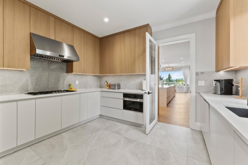 5747 Newton Wynd, Vancouver, BC 