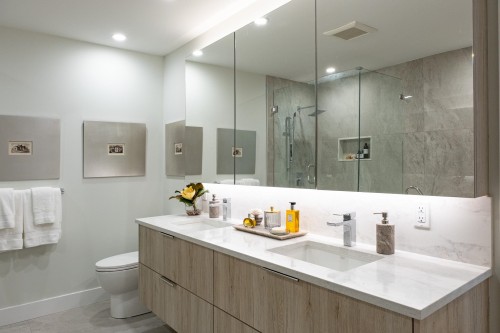 Th2-423 6Th Street, West Vancouver, BC 