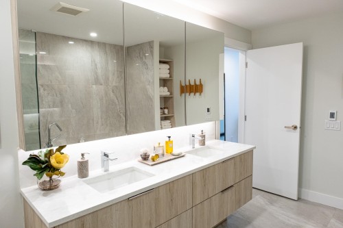 Th2-423 6Th Street, West Vancouver, BC 