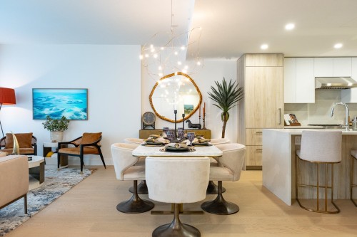 Th2-423 6Th Street, West Vancouver, BC 