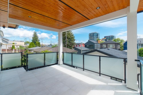 1554 66Th Avenue W, Vancouver, BC 