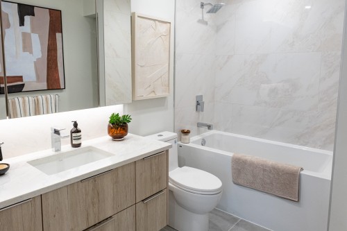 Th4-423 6Th Street, West Vancouver, BC 