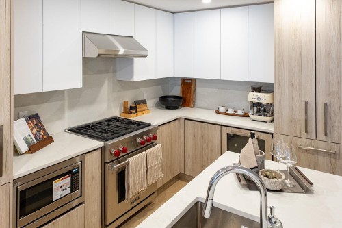 Th4-423 6Th Street, West Vancouver, BC 