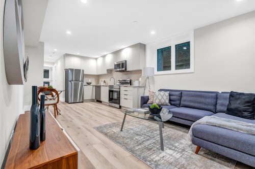 2380 Marine Drive, West Vancouver, BC 