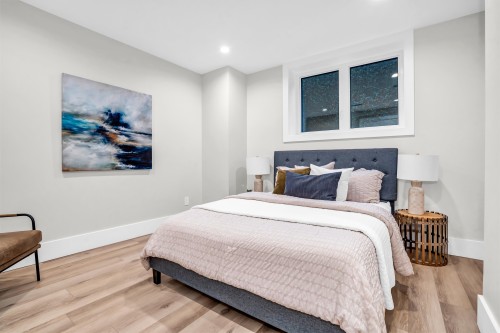 2380 Marine Drive, West Vancouver, BC 