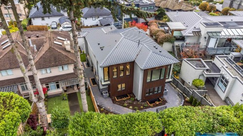 2380 Marine Drive, West Vancouver, BC 