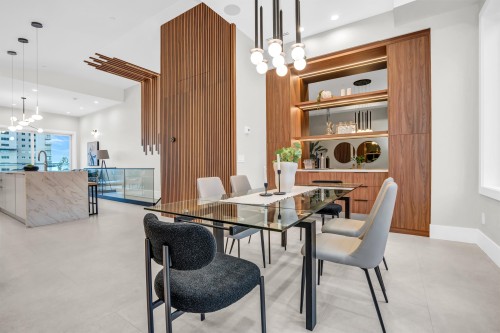 2380 Marine Drive, West Vancouver, BC 