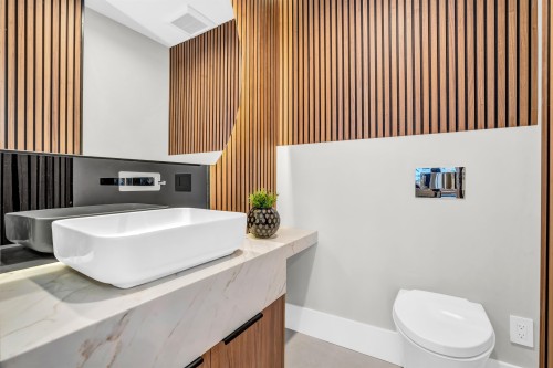 2380 Marine Drive, West Vancouver, BC 