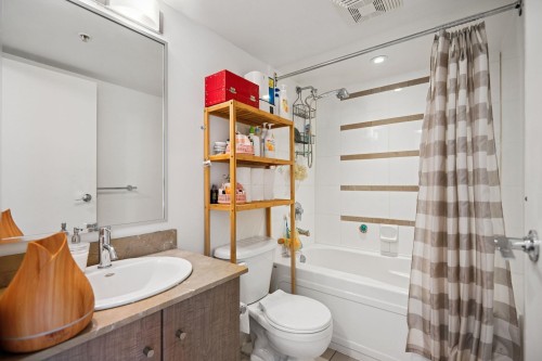 308 Smithe Street, Vancouver, BC 