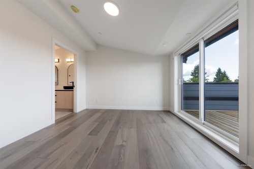 202-5092 Slocan Street, Vancouver, BC 